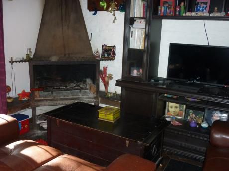 Imperdible Ubicacion, A Pocas Cuadras De La Rambla Y Bvar
