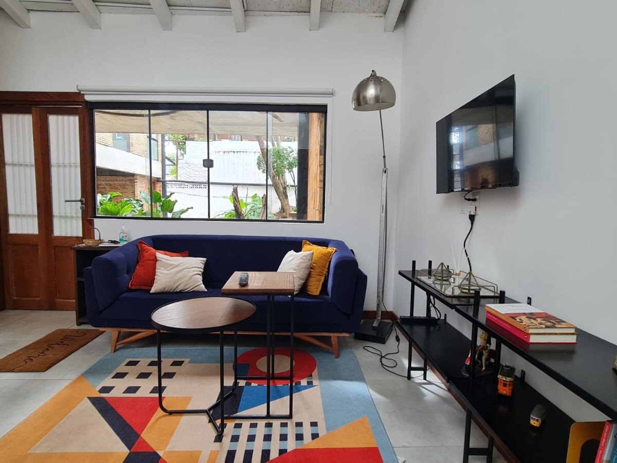 ALQUILO DEPARTAMENTO AMOBLADO EN LAS MERCEDES — foto 2