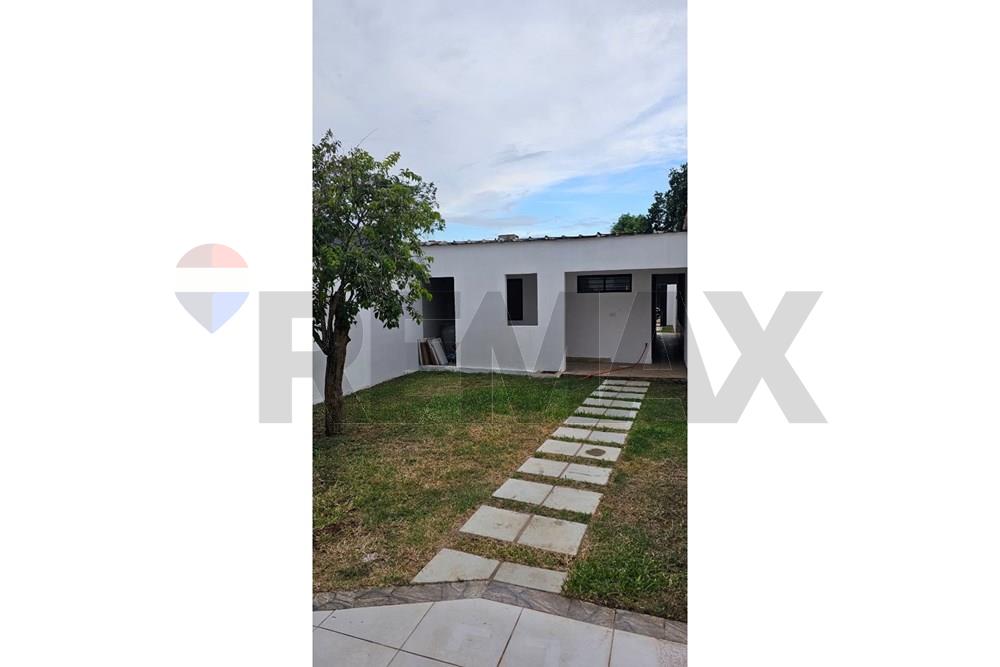 Casa - Alquiler - Luque, Paraguay — foto 3
