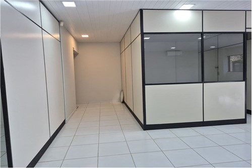 Oficina-Alquiler-Tte. Victoriano, Mariscal Estigarribia, Asunción — foto 3