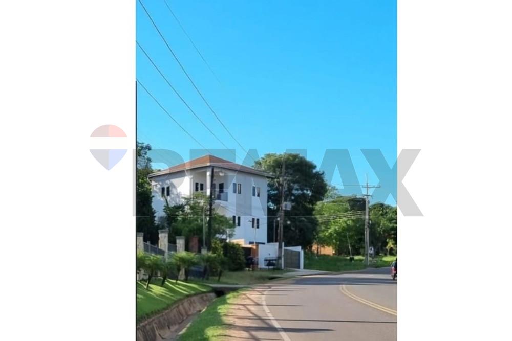 Edificio Nuevo de 3 Dptos. Indep. (370 m²) en Caacupé, Ideal Inversión — foto 3