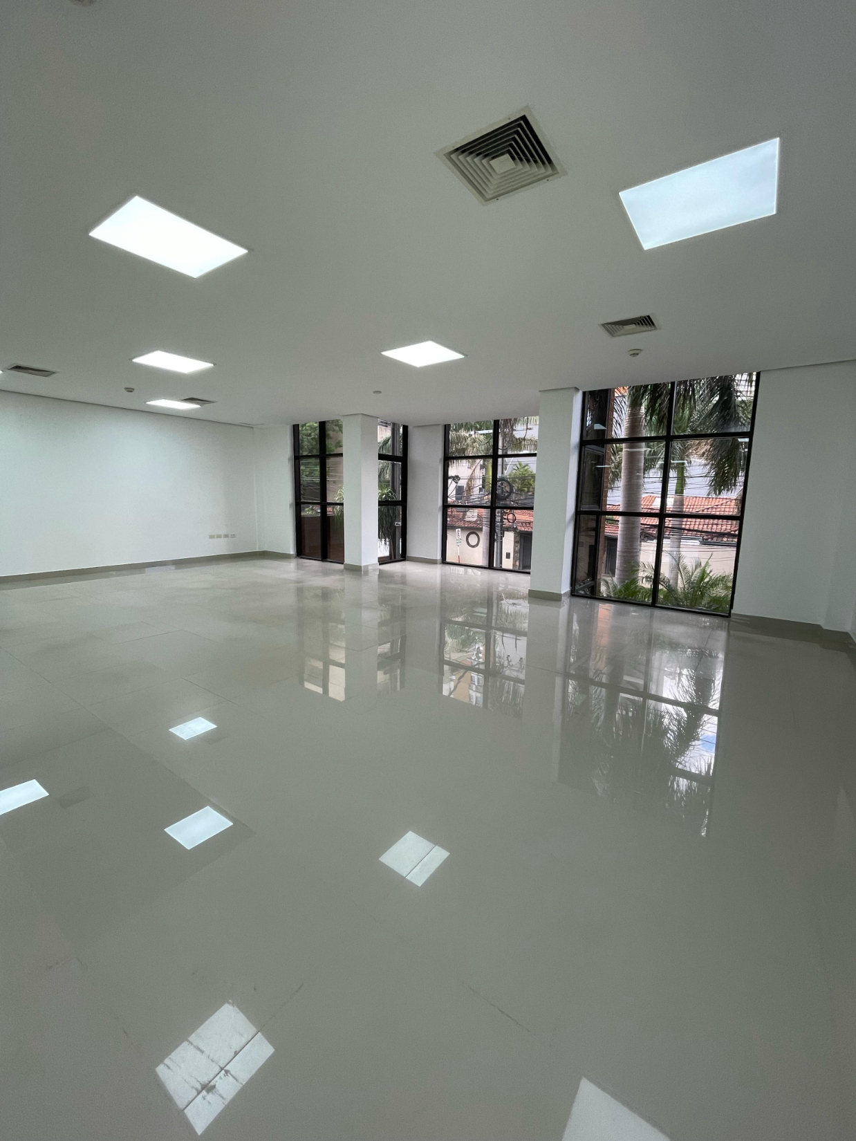 ALQUILER OFICINA DE 305M2 - ZONA SHOPPING DEL SOL — foto 2