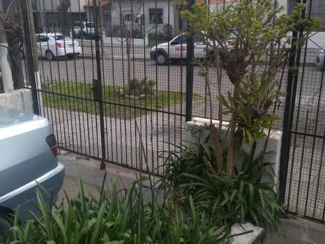 Asamblea A Una De Rivera