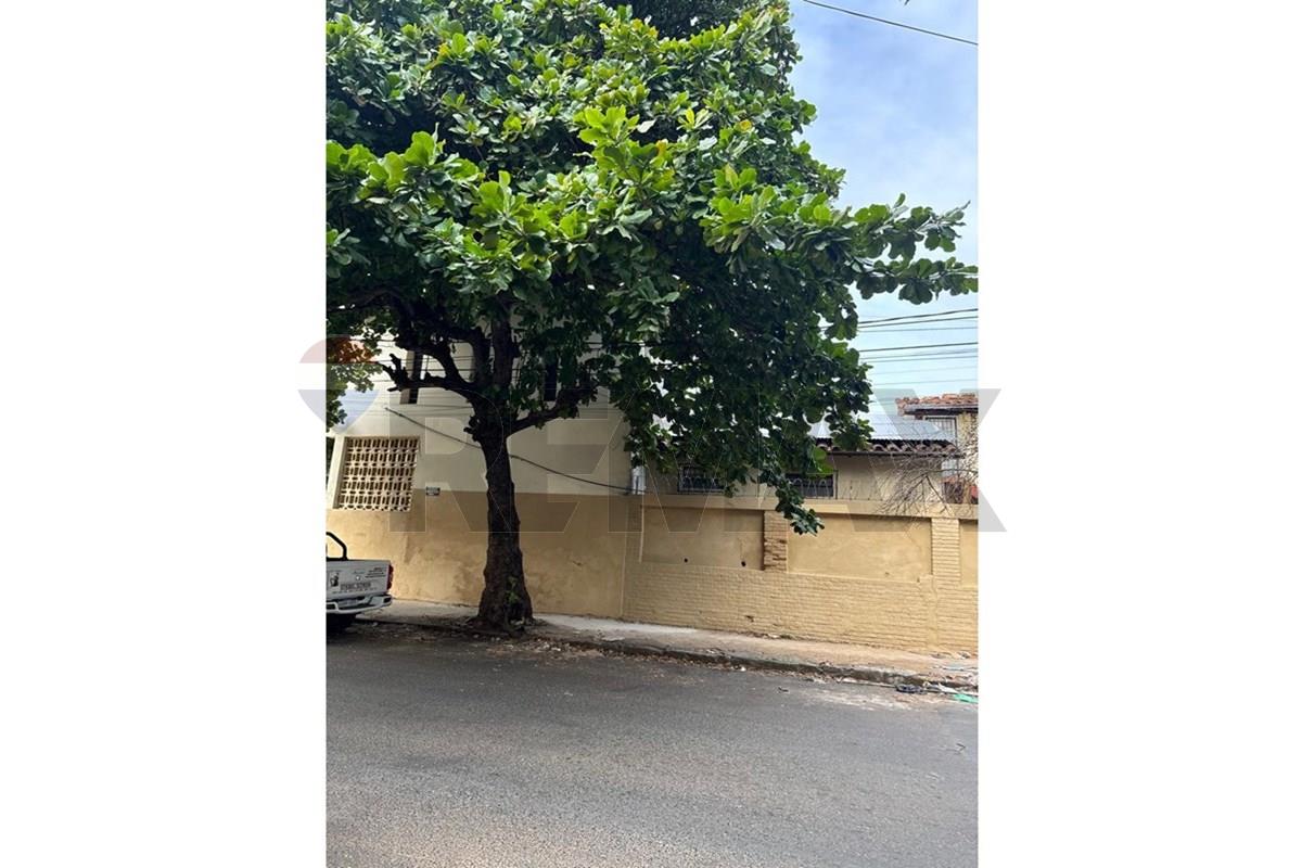 Casa - Alquiler - San Roque, Asunción, Paraguay — foto 2