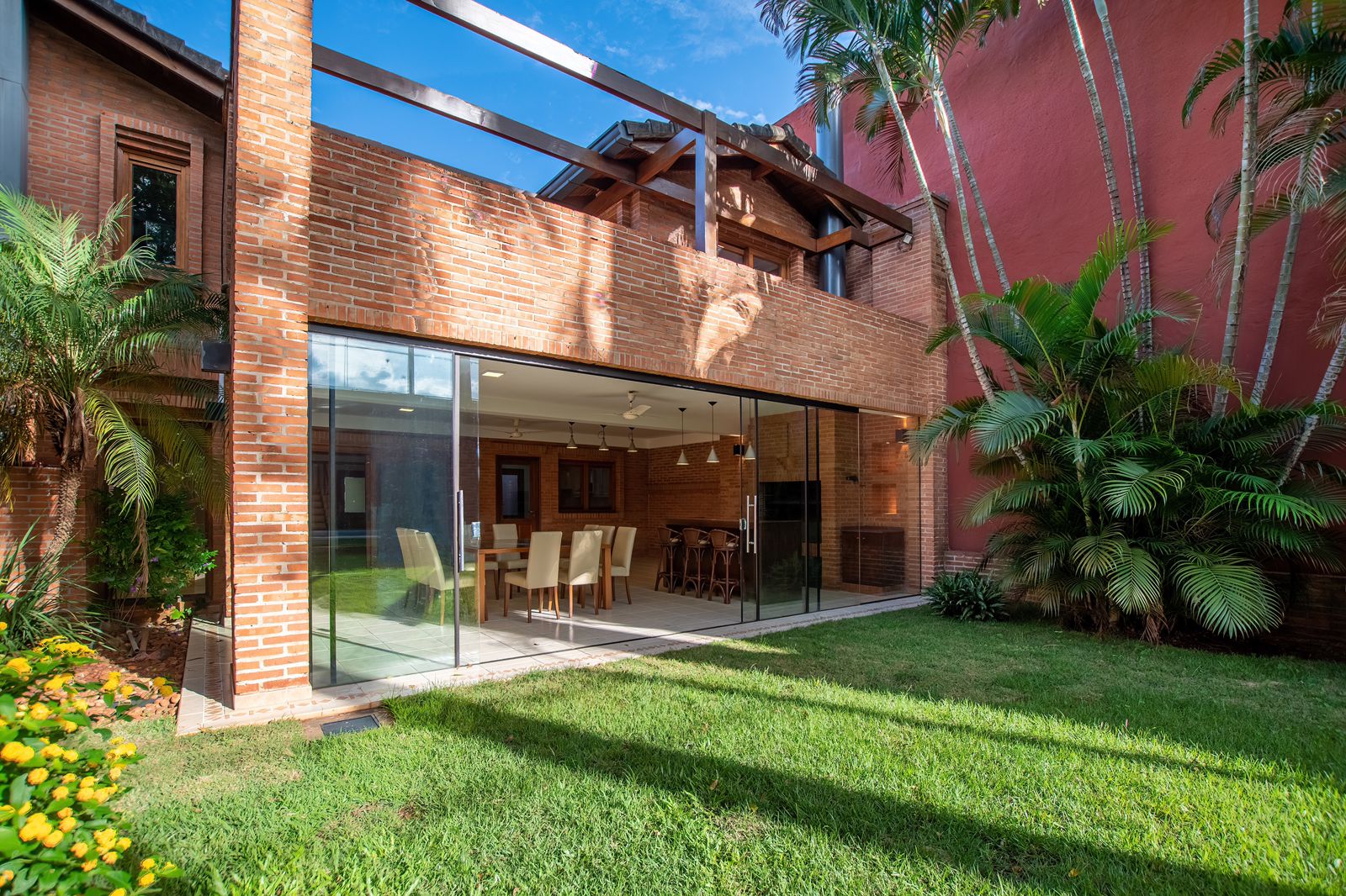 Barrio Cerrado Las Piedras Luque En Venta Hermosa Residencia. — foto 2