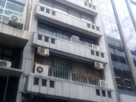 Escritorio De 93 Mts En Ciudad Vieja