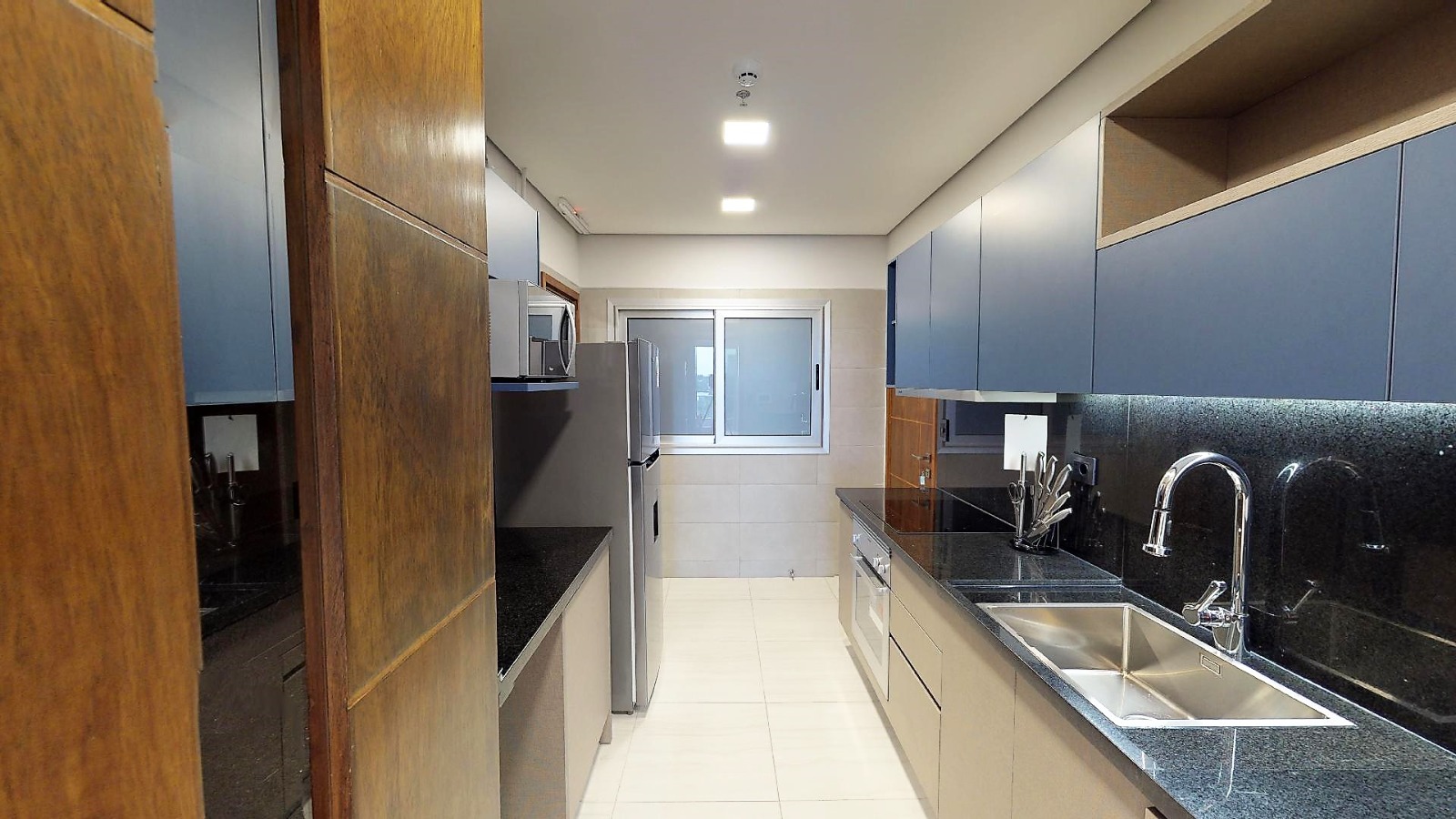 Departamento En Alquiler Amoblado De 2 Hab En Suite, Zona Shopping Del Sol — foto 3