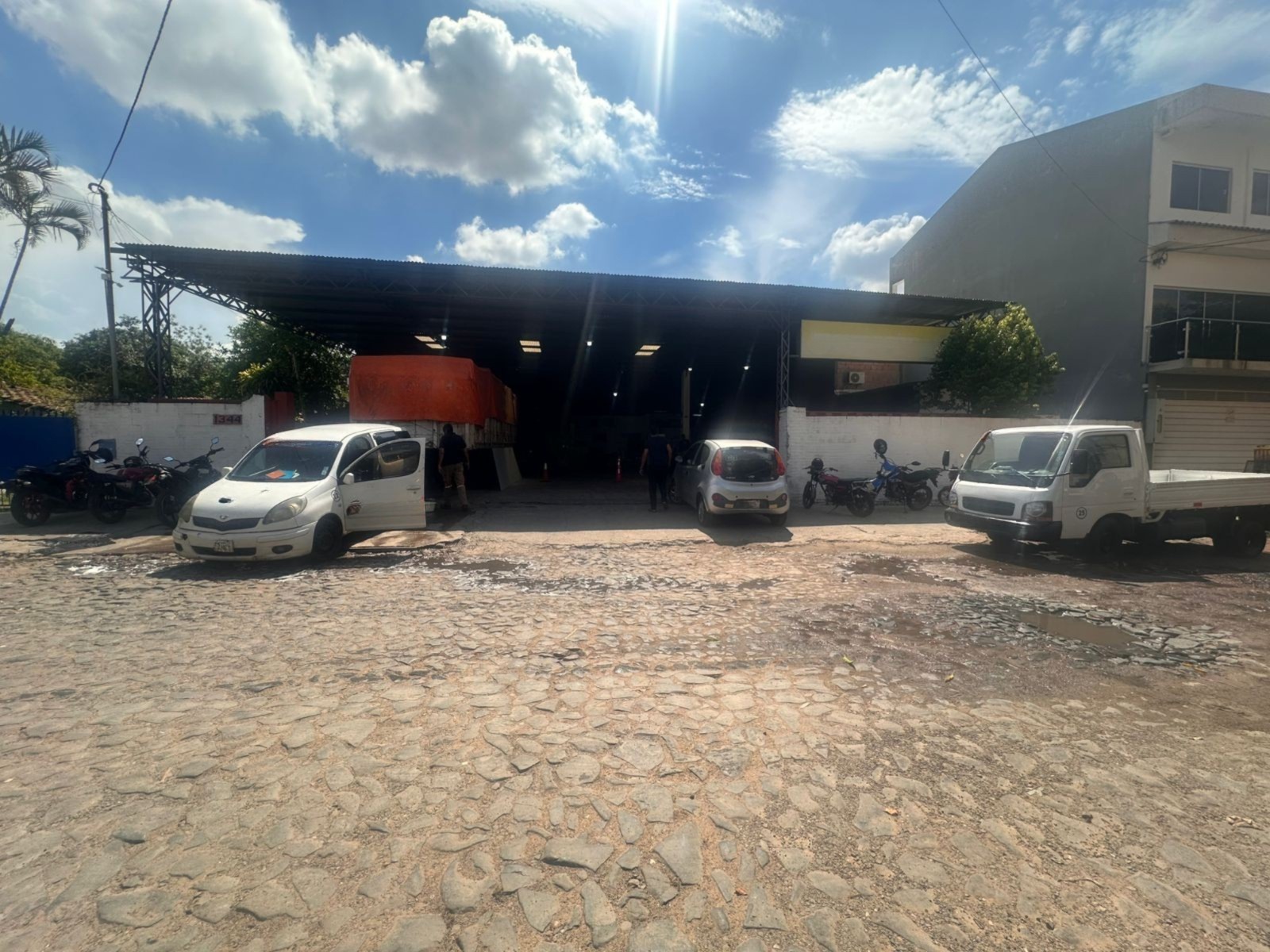Depósito tipo Tinglado abiero con Oficinas — foto 2