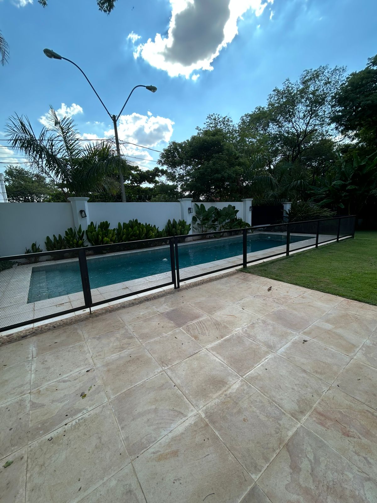 ALQUILER DE HERMOSA CASA TIPO COLONIAL DE 4 HABS EN SUITE – BARRIO TRINIDAD — foto 2