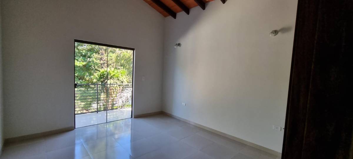 ALQUILO DUPLEX A ESTRENAR EN LUQUE — foto 2