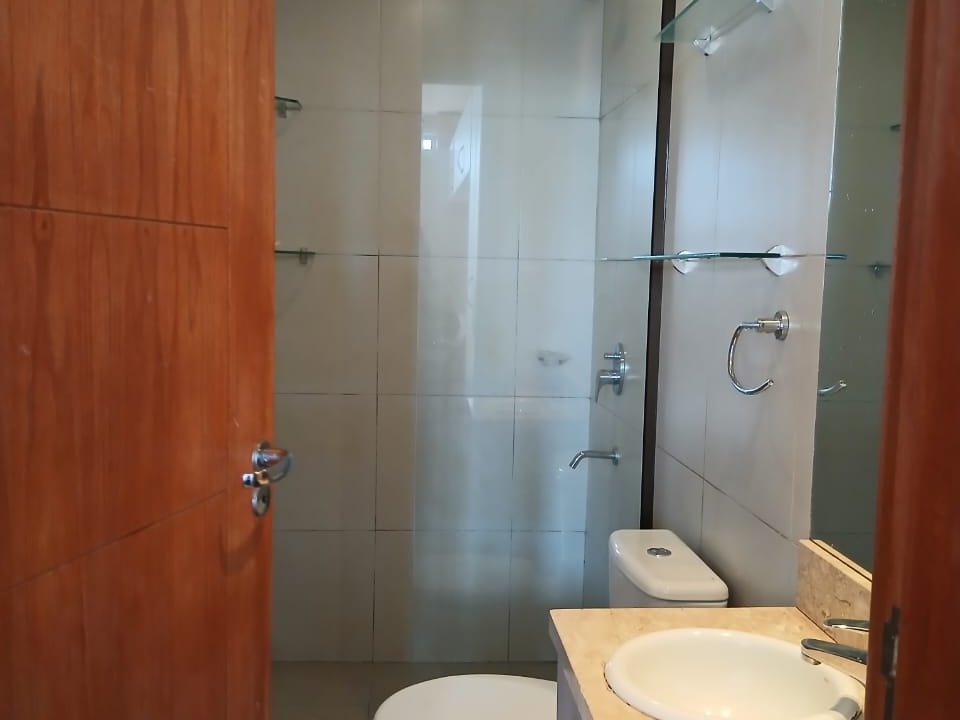 ALQUILO MONOAMBIENTE EN MBURUKUYA FLATS — foto 2