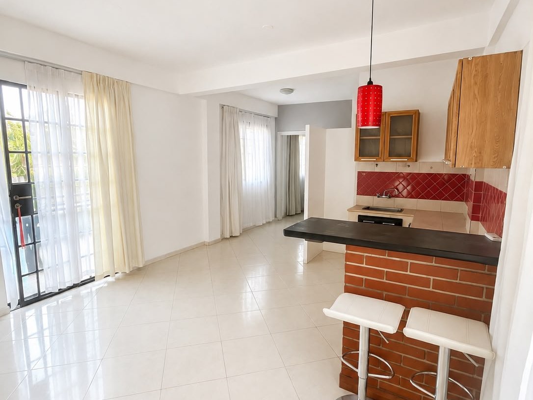 ID 16719 - Alquilo departamento en Sajonia — foto 2