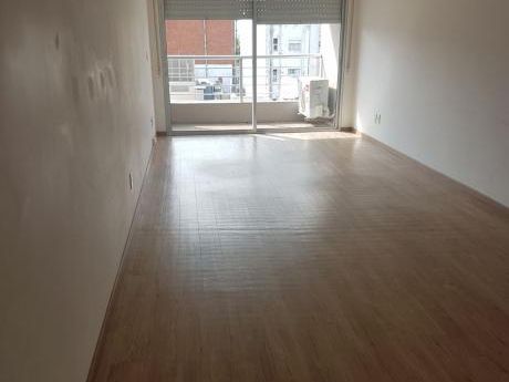Alquiler Enorme Monoambiente En Pocitos