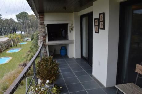 Espectacular Apto 3 Dorm Estufa Y Parrillero, Vista Al Lago!