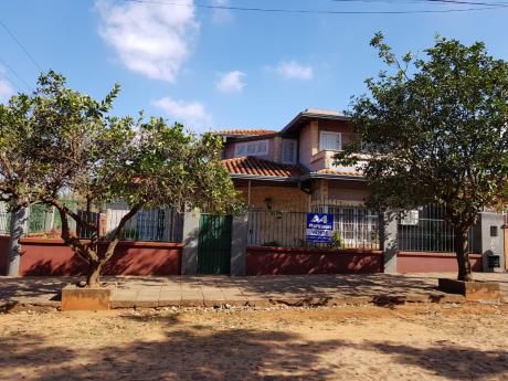 Vendo En Luque Casa En Esquina Zona Conmebol