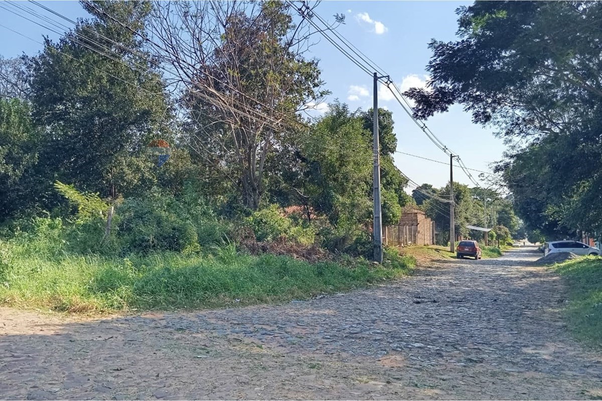 VENDO TERRENO EN ESQUINA, SAN LORENZO — foto 2