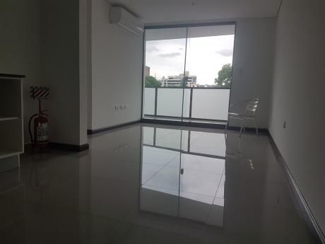 Departamento Las Mercedes A Pasos Del Centro A Estrenar