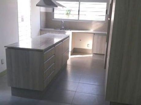 Linda Casa Toda Reciclada