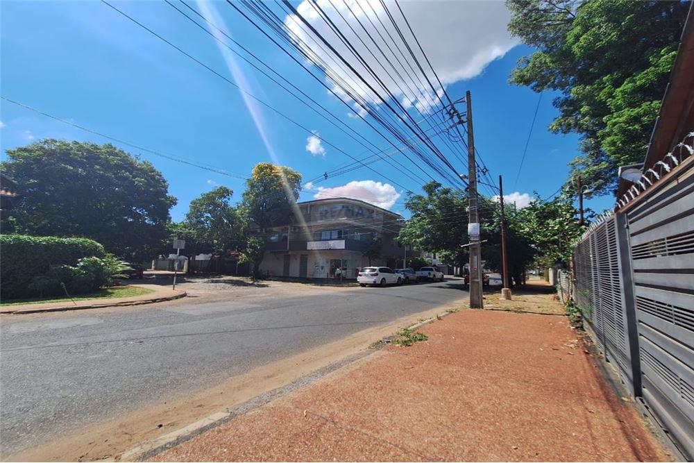 ALQUILER LOCAL COMERCIAL ZONA CPJ — foto 3