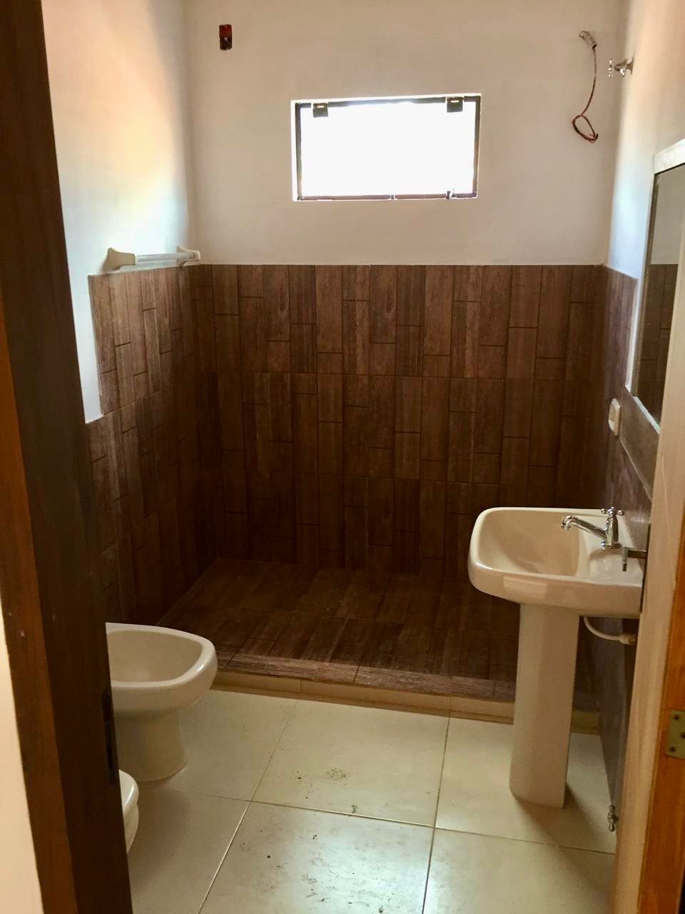 VENDO CASA EN MARIANO ROQUE ALONSO — foto 2