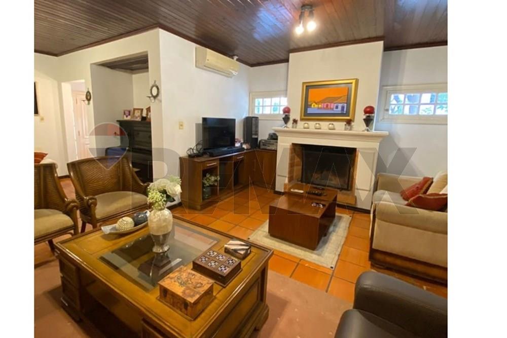 CASA EN ESQUINA EN RECOLETA — foto 2