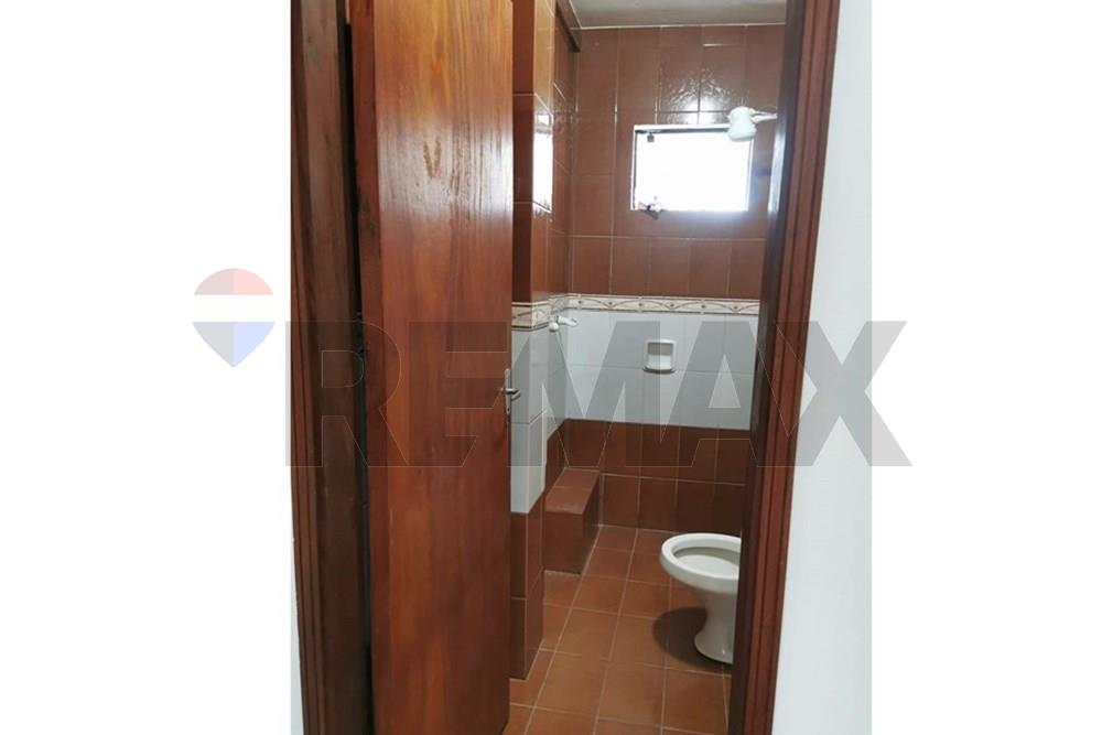 Edificio - Venta - Fernando De La Mora, Paraguay — foto 2