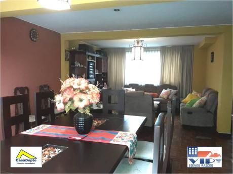 Código 12004, Casa En Venta Cota Cota La Paz, Bolivia