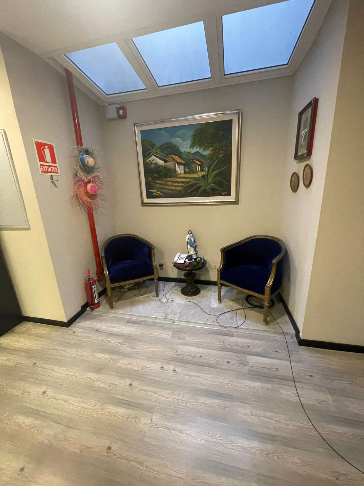 OFICINA EN ALQUILER SOBRE PEATONAL SARANDÍ · Foto 5