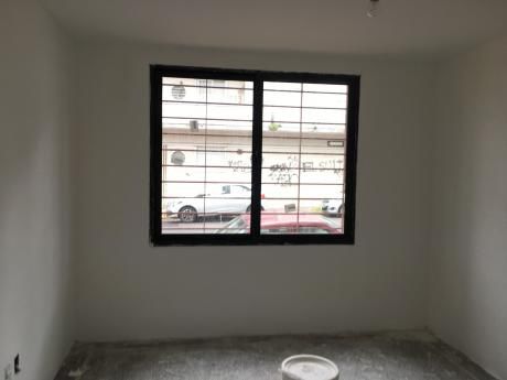 Oficinas En Moderno Edificio. Desde $7.000. (con Sala De Reuniones)