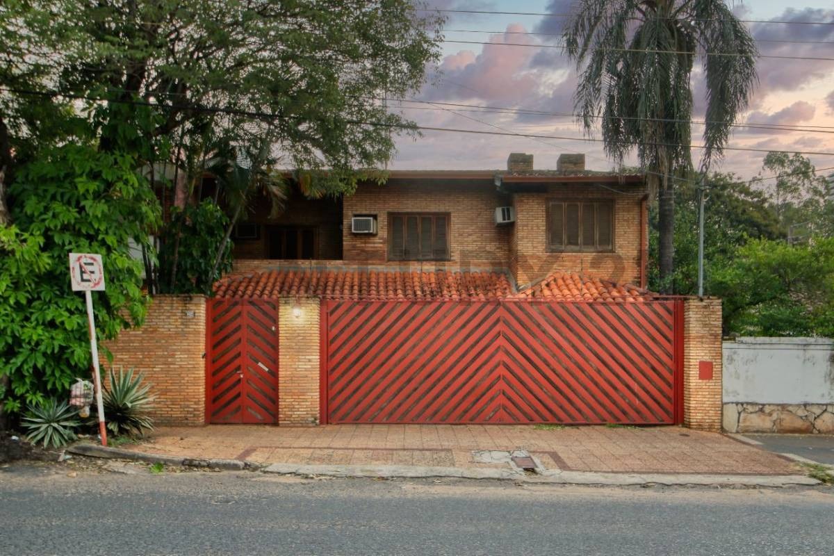Casa en venta en Ycuá Satí