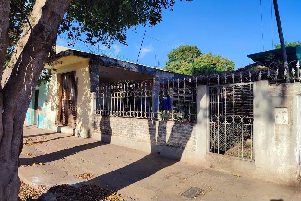 VENDO TERRENO CON CASA EN LUQUE TERCER BARRIO — foto 2