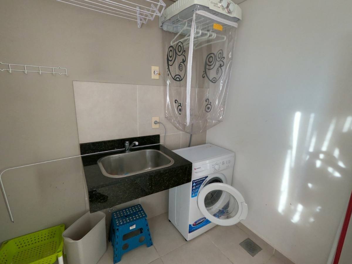SE ALQUILA CONFORTABLE DEPARTAMENTO AMOBLADO ZONA PASEO LA GALERÍA — foto 3