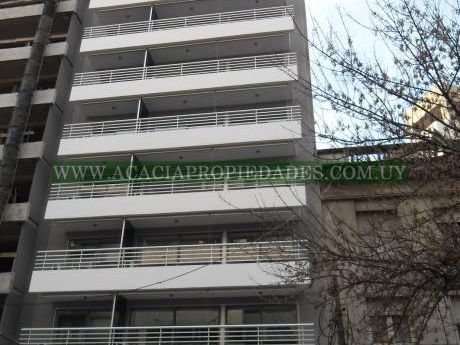 Venta De Apartamento Con Garaje En Go2