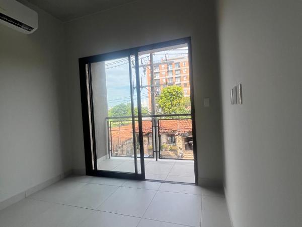 ALQUILO DEPARTAMENTO 1 DORM EN CAMPO GRANDE, LUQUE — foto 2