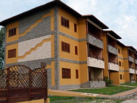 Vendo!!! Departamento En Barrio Cerrado De Luque.