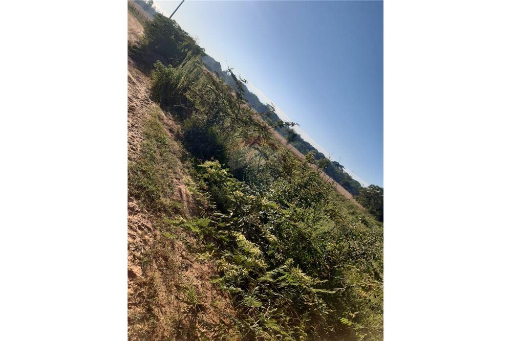 VENDO IMPORTANTE PROPIEDAD EN LA CIUDAD DE ATYRA — foto 2