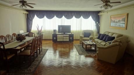 Espectacular Planta, 3 - 4 Dorm, 3 Baños Y Garaje!