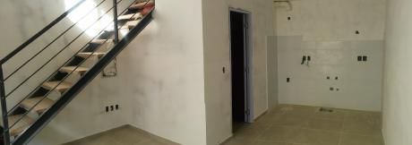 Apartamento, Duplex, 1 Dormitorio, Patio, Prado