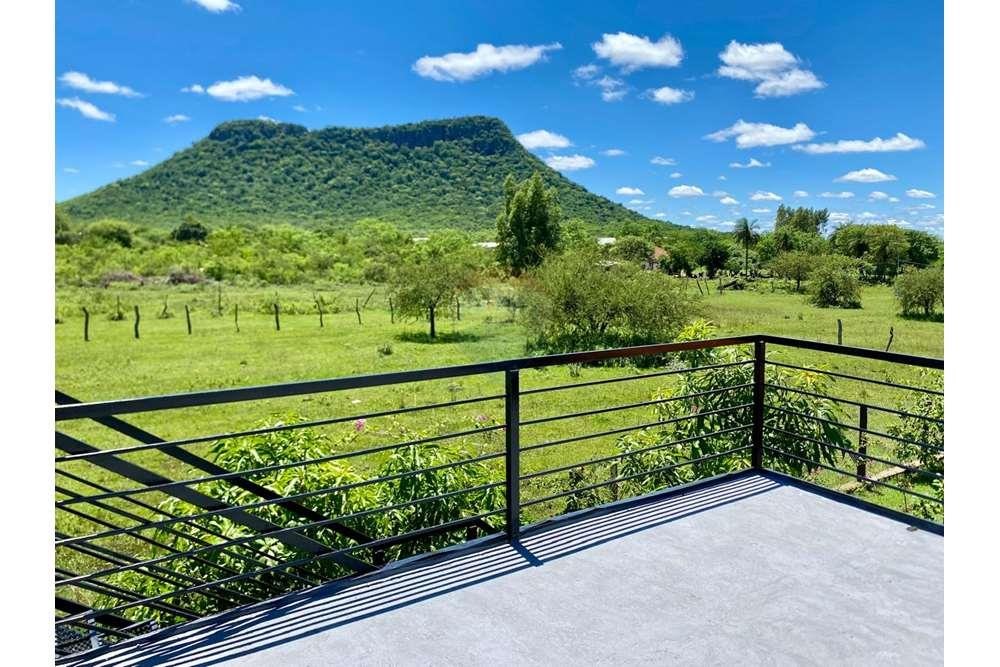 VENDO CASA QUINTA EN PARAGUARI CON VISTA AL CERRO — foto 2