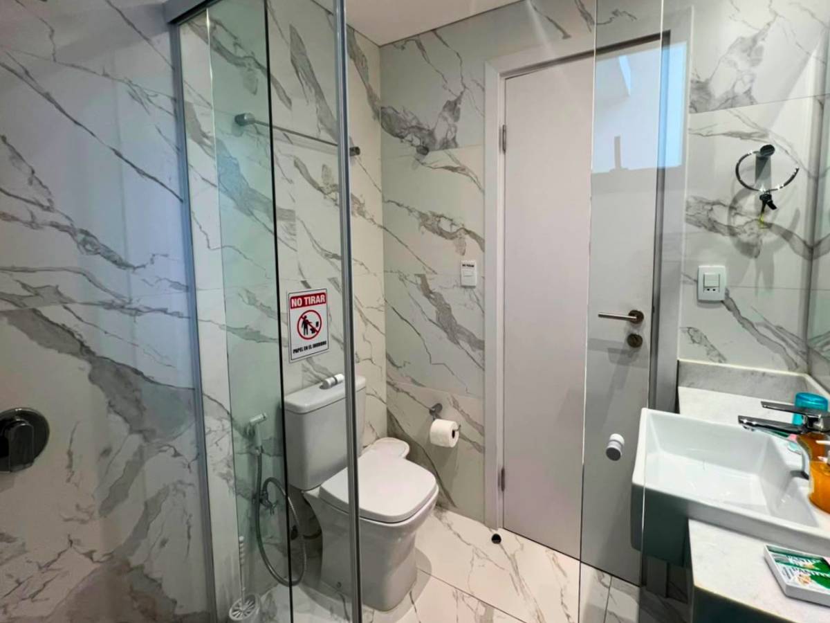 DEPARTAMENTO AMOBLADO EN ALQUILER – EDIFICIO EMPERADOR — foto 2