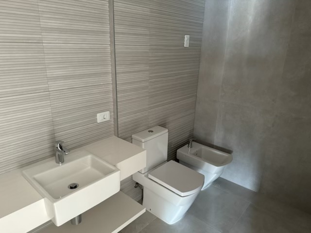 Amplio departamento a estrenar en la Rambla de Punta Carretas · Foto 1