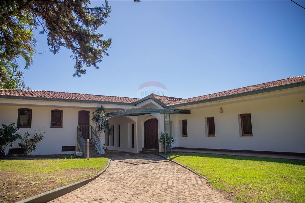 EN VENTA RESIDENCIA FRENTE AL RIO EN EL PARANA COUNTRY CLUB — foto 2