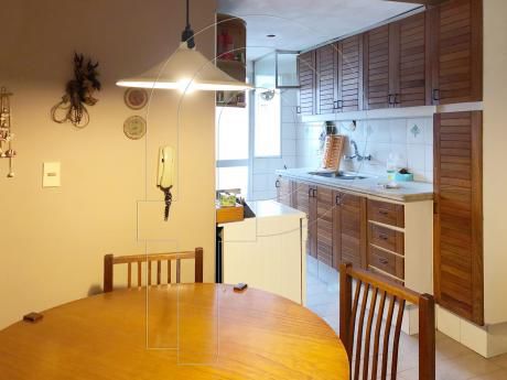 Muy Lindo Apartamento A Pocos Metros De La Rambla