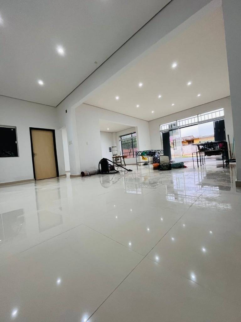 Alquilo Local Comercial en el Centro de Luque — foto 2