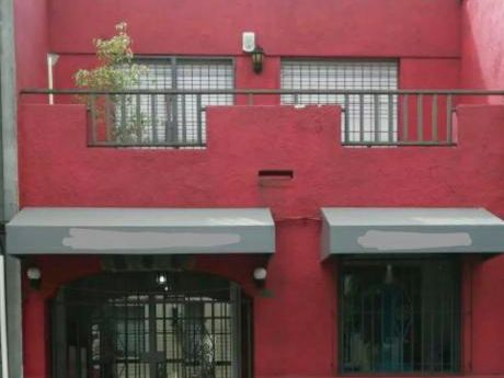 Preciosa Casa Ideal Empresa O Familia Grande.