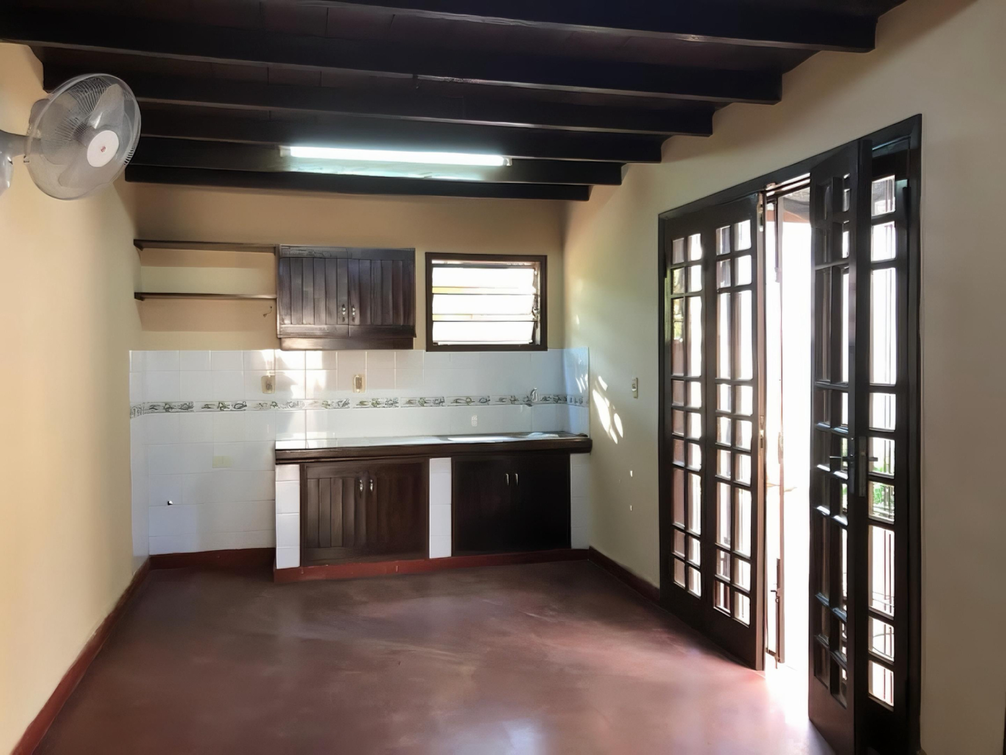 ZONA LA COSTA LINCH, CHALET DE 2 DORMITORIOS EN ALQUILER, VIVIENDA U OFICINA — foto 3