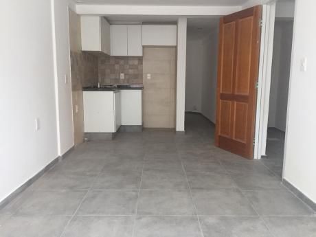 Casa De 85m2 En Alquiler En Pocitos Ideal Empresa O Vivienda