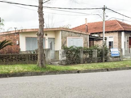 Casa De 2 Dormitorios En Venta – Nueva Helvecia
