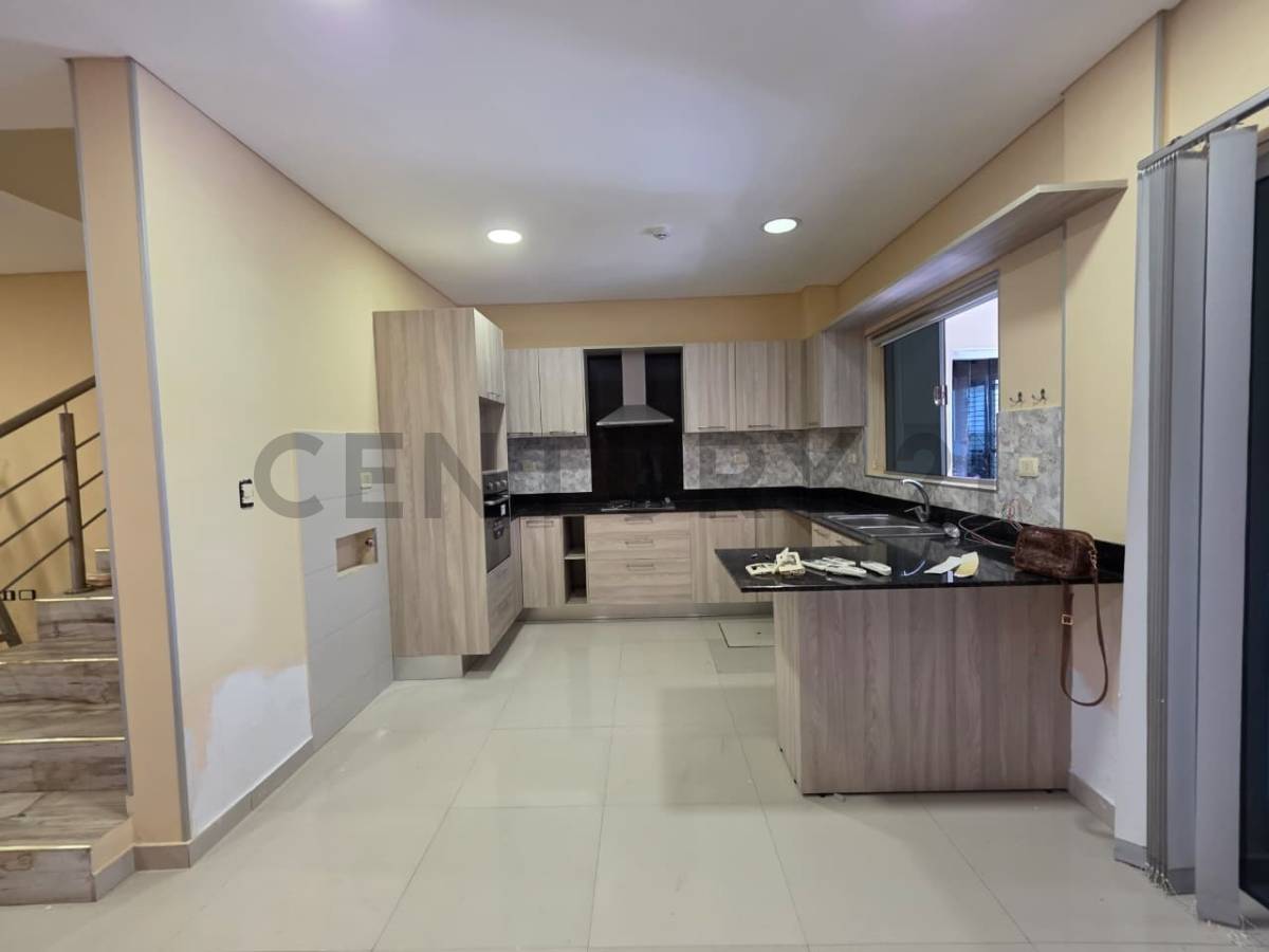 Alquiler de Casa Dúplex en Lambaré, Central — foto 3