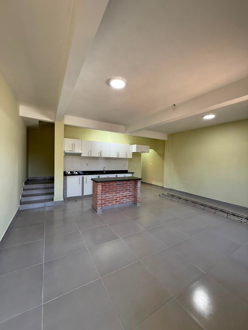 ALQUILO DUPLEX EN FERNANDO DE LA MORA ZONA SUR — foto 2